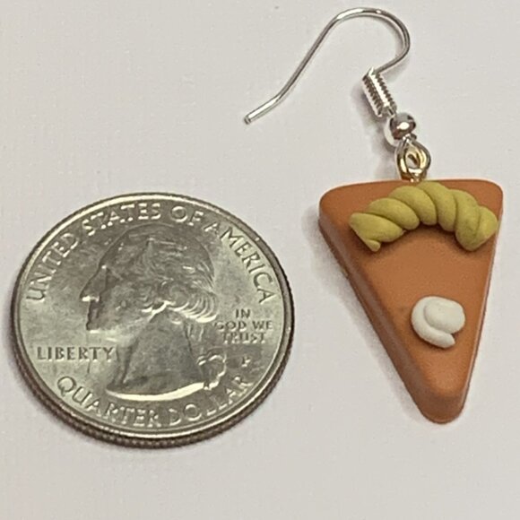 Pumpkin Pie Earring, Thanksgiving Earring, Funny Food Earring, Gift Idea - Picture 2 of 4